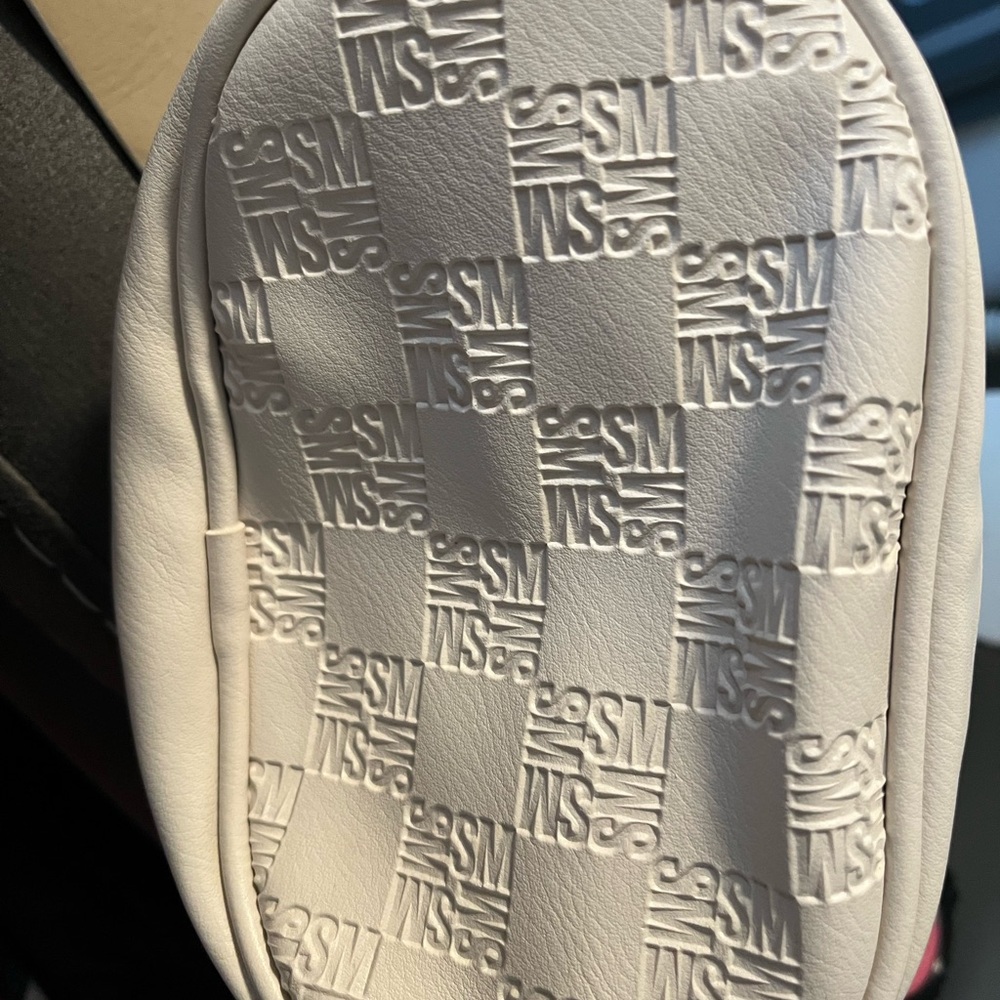 Steve Madden Women's Fanny Bag.